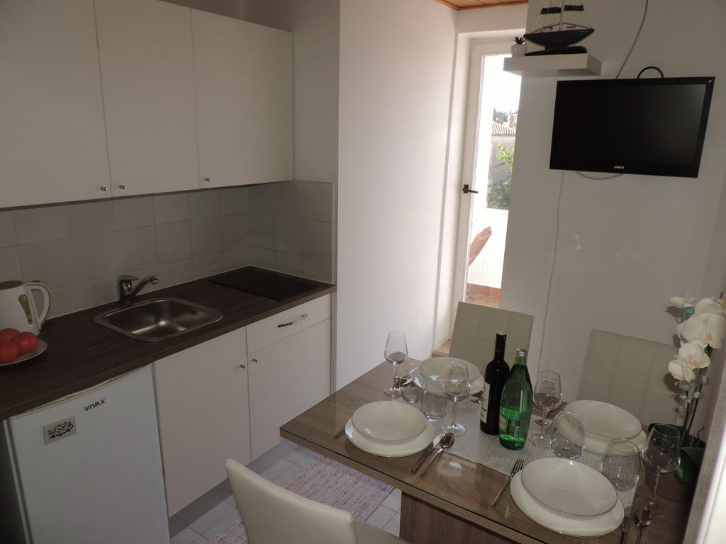 Apartment Vidas Novalja Exterior photo